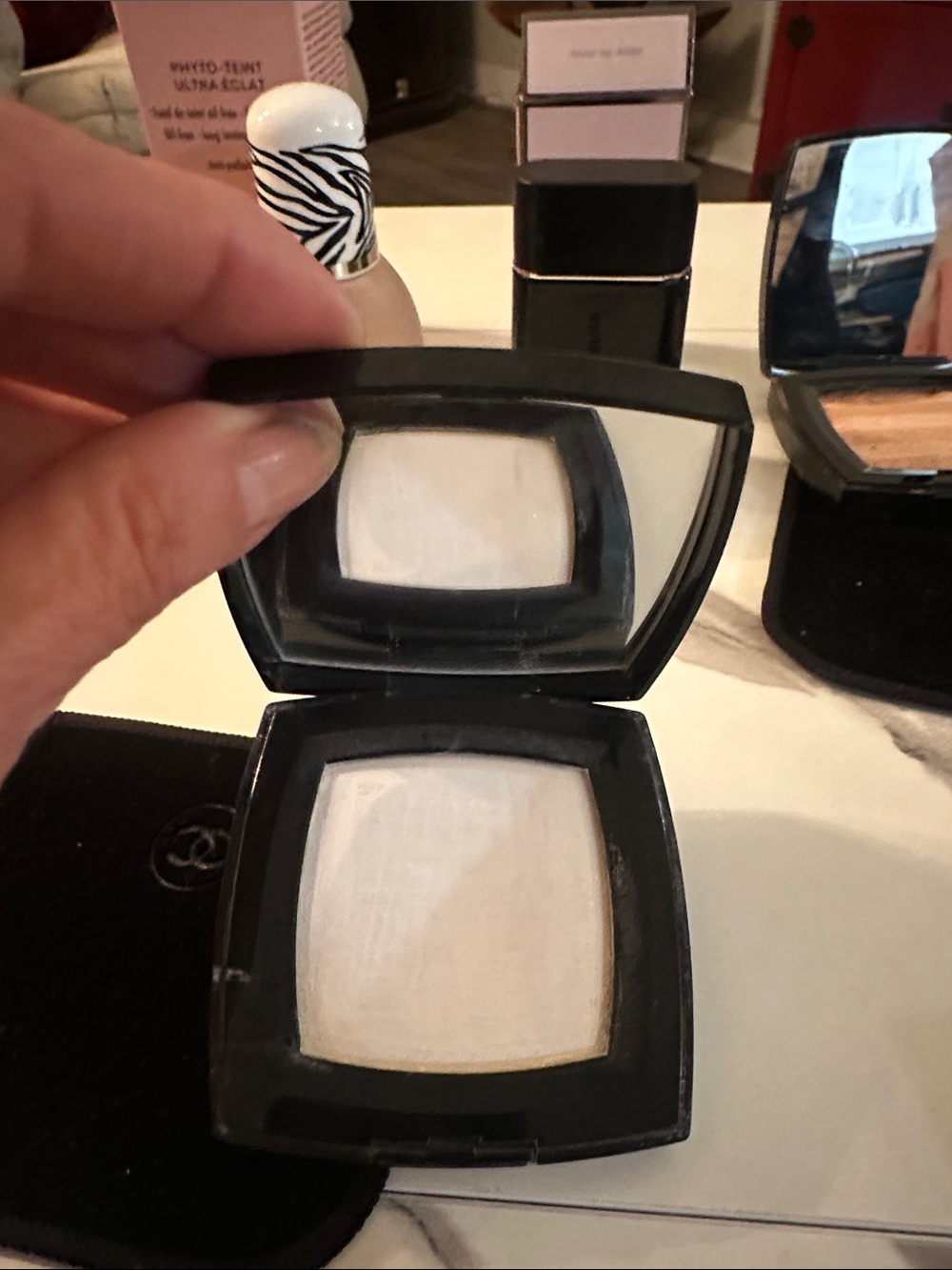 CHANEL Compact Powder Duo in White & Black Cases with Assorted Makeup - Picture 6 of 11
